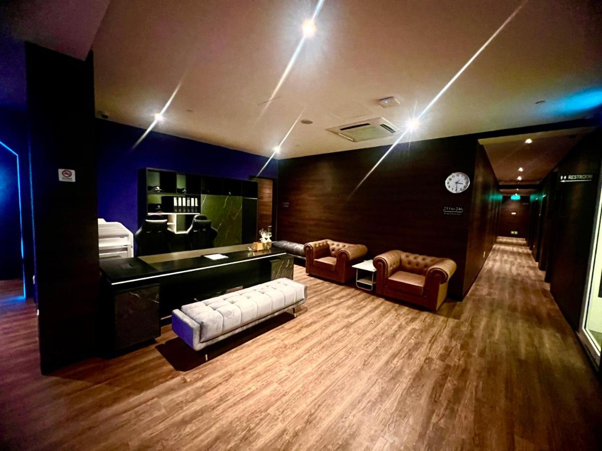 Arena Esports @ Orchard Hotel Singapura Luaran gambar